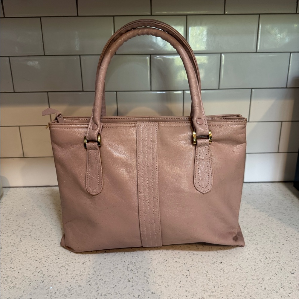 Vintage Bueno Pink Shoulder Bag with Structured Design